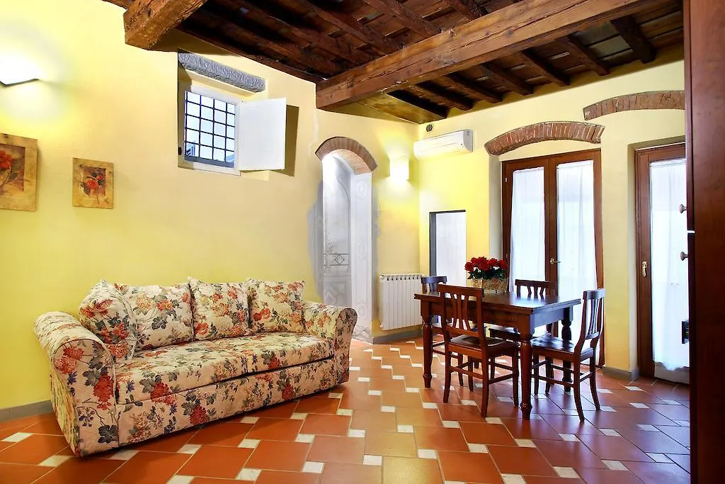 Apartamento Aleri Florencia 0*,
